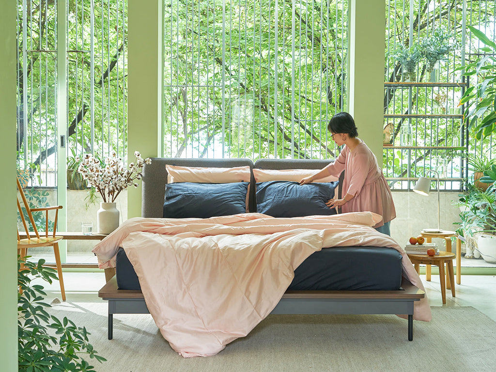 cách trải ga giường không bị nhăn