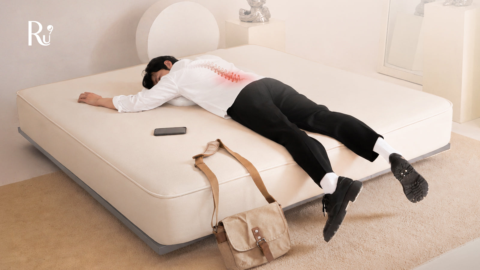 Thoát Vị Đĩa Đệm Ở Giới Trẻ: Hậu Quả Sau 2000 Giờ Làm Việc Sai Tư Thế