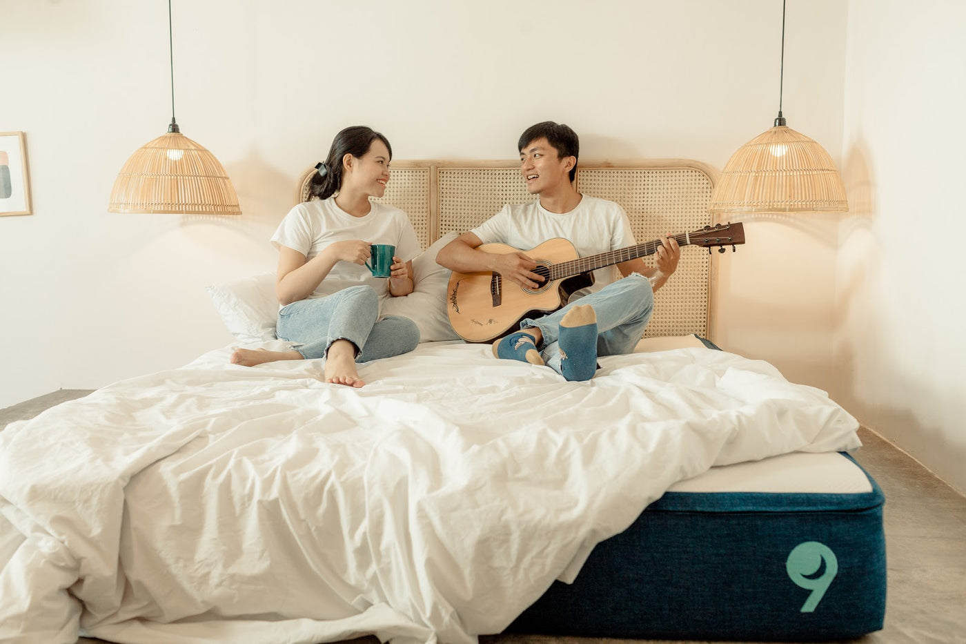 Làm sao để ngon giấc khi người nằm bên ngủ trái giờ với bạn