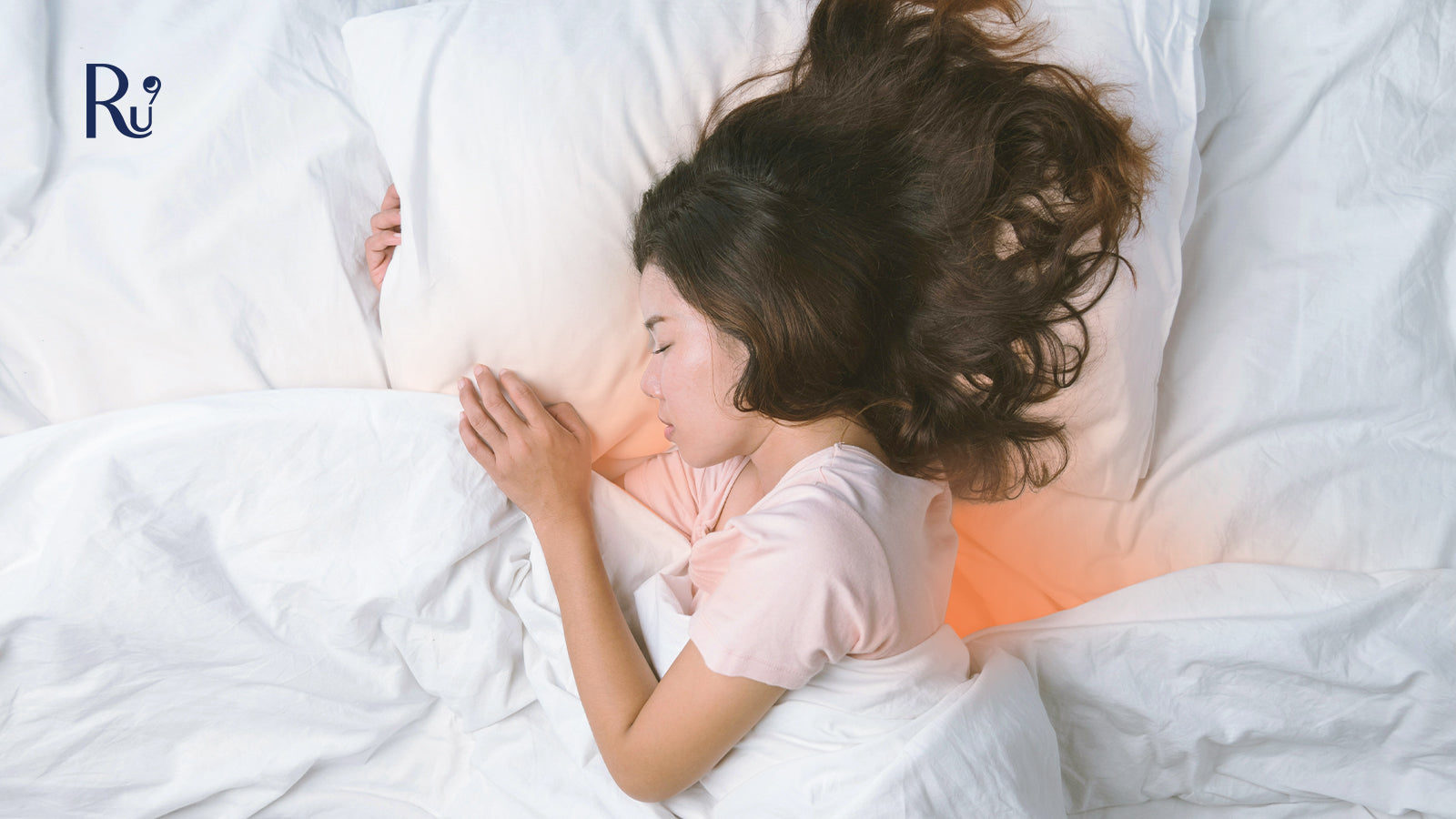 Ngủ Nóng Quanh Năm Dù Đã Bật Điều Hòa: 3 Nguyên Nhân & Cách Khắc Phục