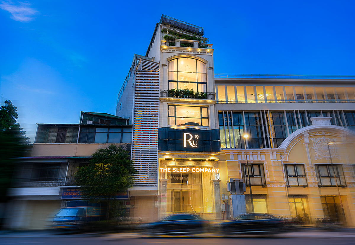 Ru9 Ha Noi Flagship Showroom