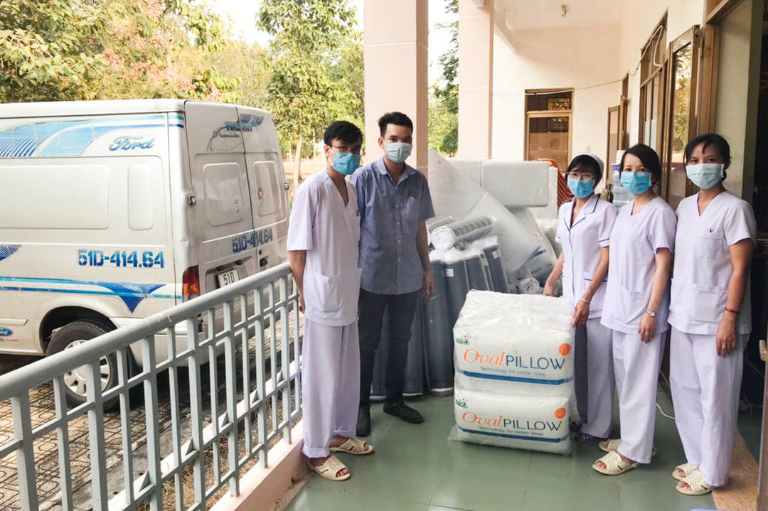 Gửi nệm đến Bệnh viện Dã chiến Củ Chi