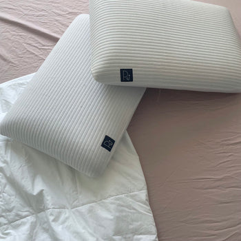 Everyone must go to the showroom once, at first I didn't intend to buy a bed sheet, but when I saw this, I decided to buy it. Absolutely beautiful color.